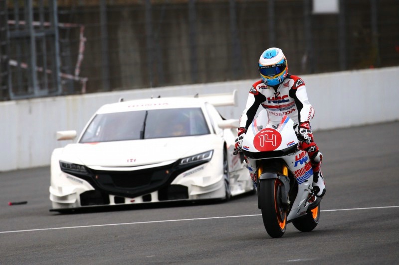 Jelang Natal, Marc Marquez Jajal Honda NSX Concept GT