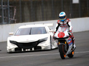 Jelang Natal, Marc Marquez Jajal Honda NSX Concept GT