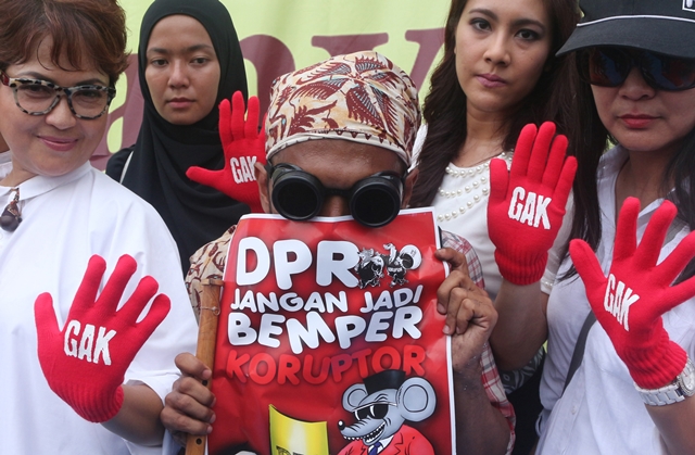 Aksi Bersihkan DPR: Jangan Jadi Bemper Koruptor!