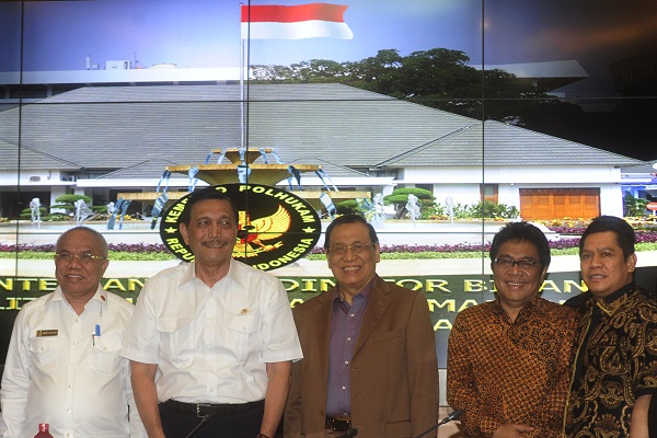 Luhut Panjaitan: Saya Juga Bisa Bikin Dia Repot