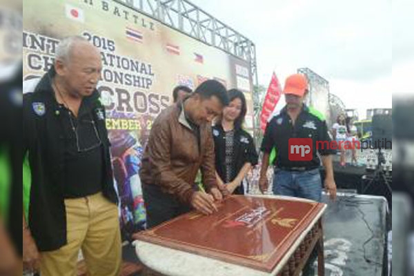 Menpora Janji Motocross Dipertandingan di PON 2020