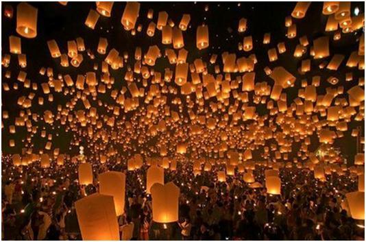 1000 Lampion Diterbangkan di Candi Borobudur
