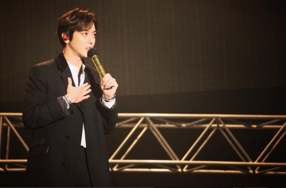 Jadi Penyanyi Internasional, Jung Yong Hwa Raih Penghargaan 'Voice of Elle'