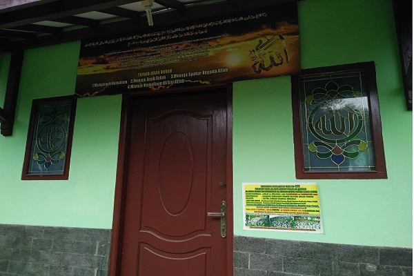 Makam Pangeran Aria Wiraguna Jadi Lokasi Penyembahan