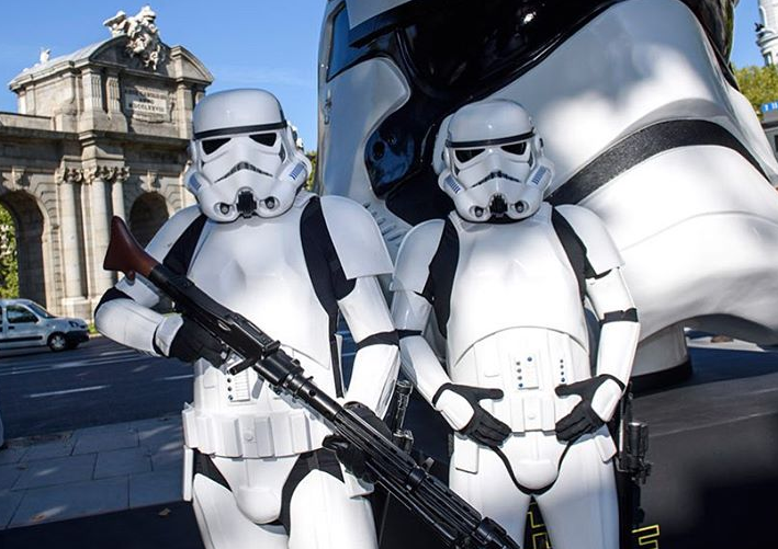 Fantastis, Ini Keuntungan Penjualan Tiket Star Wars: The Force Awakens