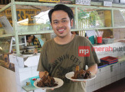 Nikmatnya Kuliner Khas Makassar di Warung H. Mamink Daeng Tata