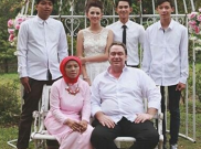 Ayah Dahlia Poland Meninggal Dunia