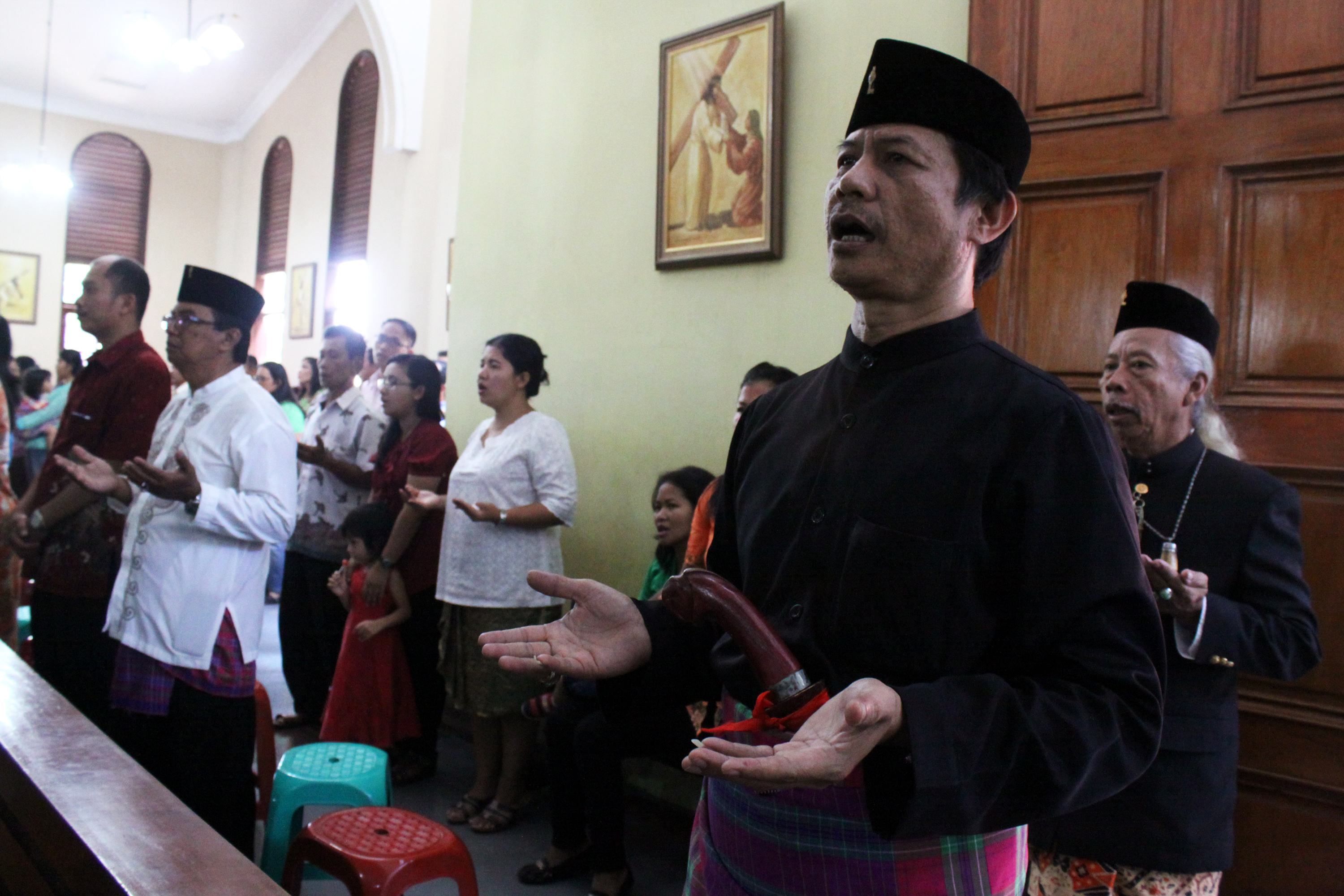 Kisah Jawara Betawi di Kampung Sawah yang Memeluk Agama Katolik 