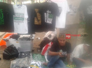 Haul Gus Dur ke-6, Kesempatan Pedagang Jual Souvenir