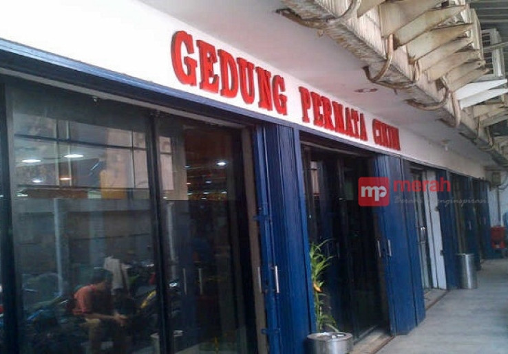 Gedung Permata Cikini, Bertahan di Tengah Cikini Gold Centre