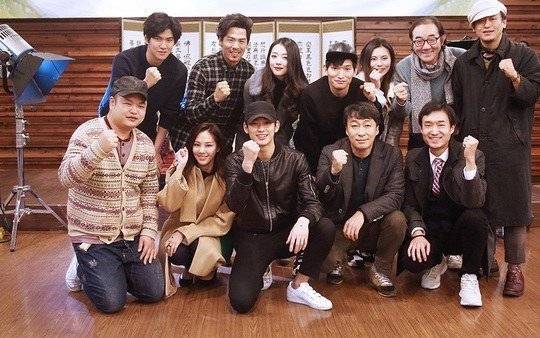 Bintangi Film 'Real' Bersama, Kim Soo Hyun dan Sulli Tampil Kompak
