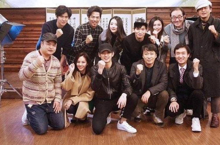 Bintangi Film 'Real' Bersama, Kim Soo Hyun dan Sulli Tampil Kompak