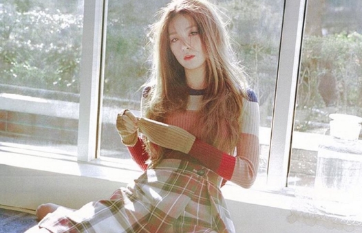 Seulgi Red Velvet Tampil Memesona di Majalah 'Sure'