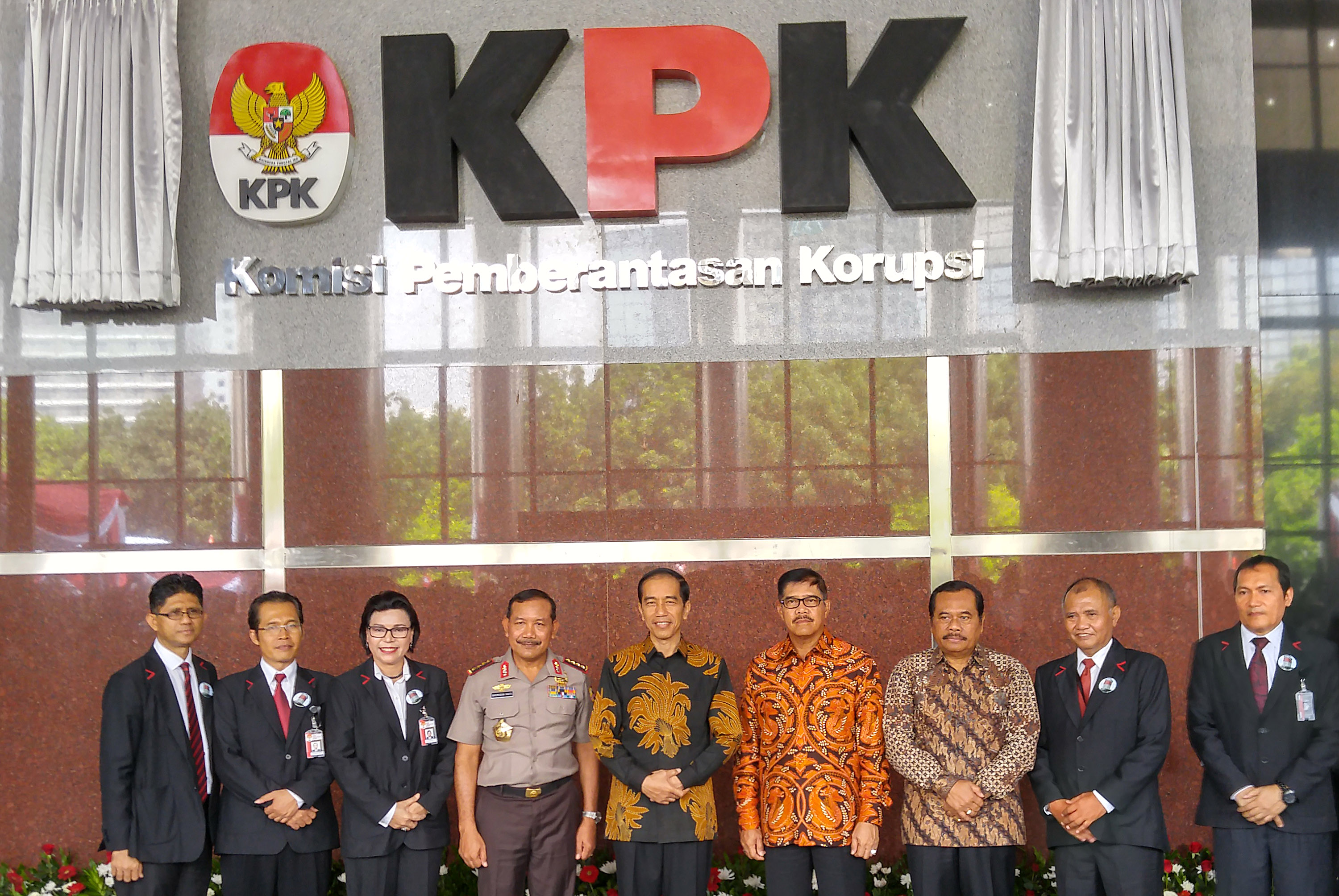 Presiden Jokowi Perintahkan Kapolri Tangkap Pelaku Teror Penyidik KPK 