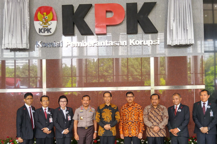 Presiden Jokowi Perintahkan Kapolri Tangkap Pelaku Teror Penyidik KPK 