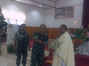Yonif 509/Raider Kostrad Berikan Sumbangan Rosario di Papua