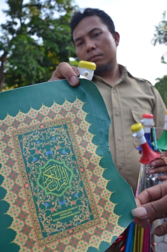 Razia Terompet Bersampul Al Quran di Berbagai Kota