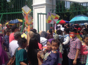 Padat Pengunjung, Pintu Masuk Monas Diwarnai Kericuhan