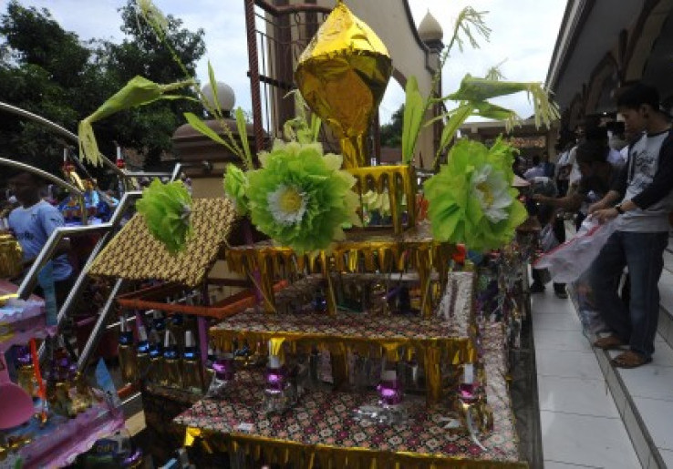 Tradisi Panjang Mulud Masyarakat di Serang, Banten