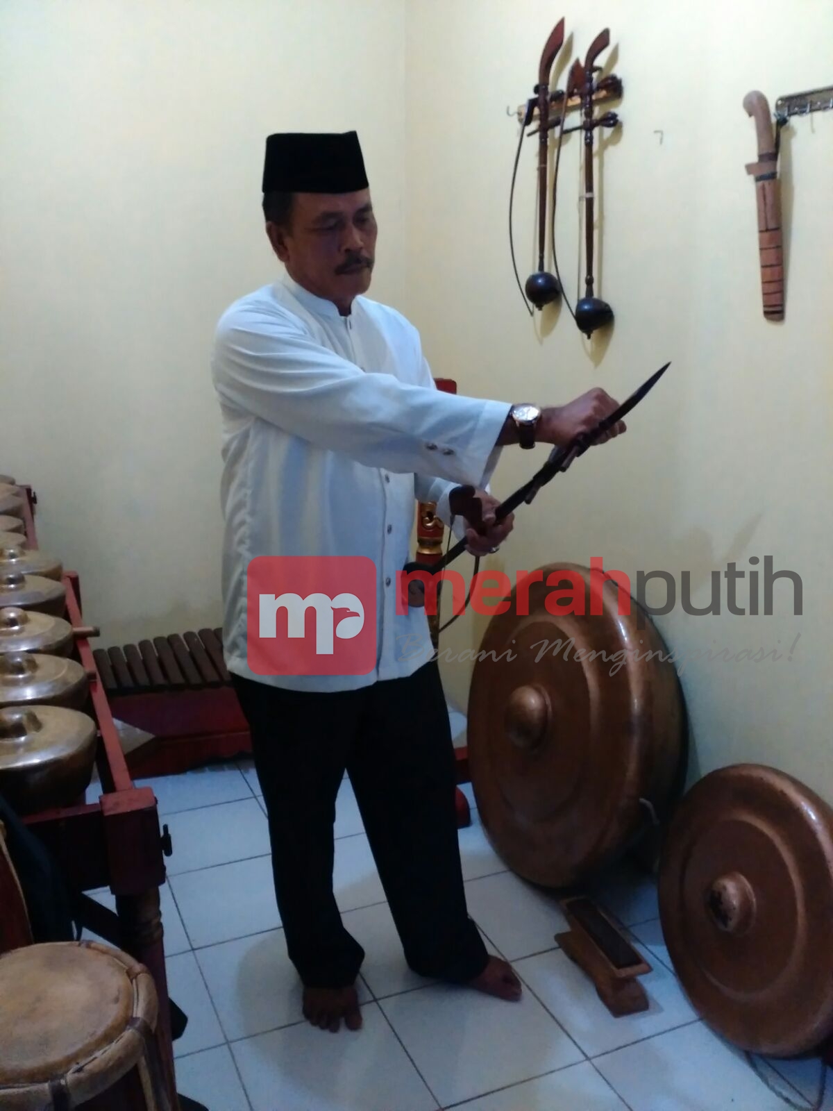 Mencintai Lenong Betawi Lewat Kesenian Silat