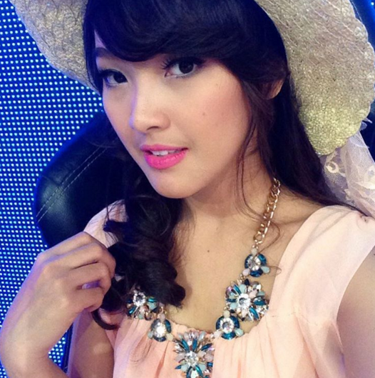 Pengalaman Ana Riana Pernah Diganggu Fans Mesum