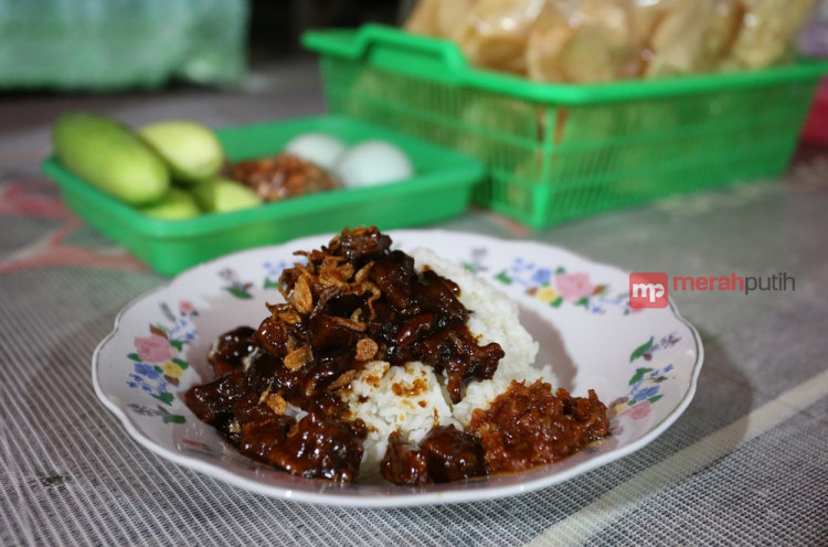 Sensasi Makan Nasi Jagal di Kota Tangerang