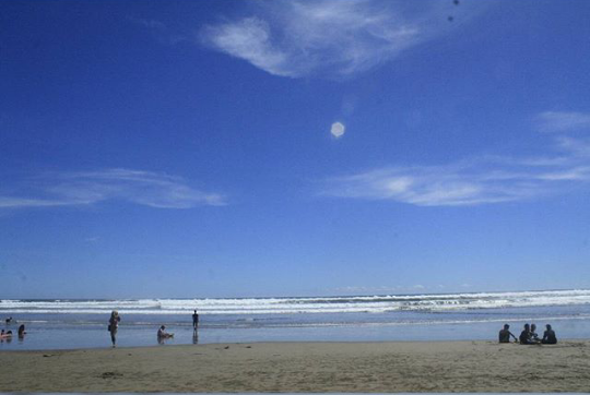 Yuk, Pelesir ke Pantai Cantik Bagedur Banten