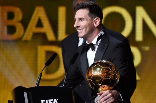 Sabet Ballon d'Or, Lionel Messi Puas Kalahkan Cristiano Ronaldo