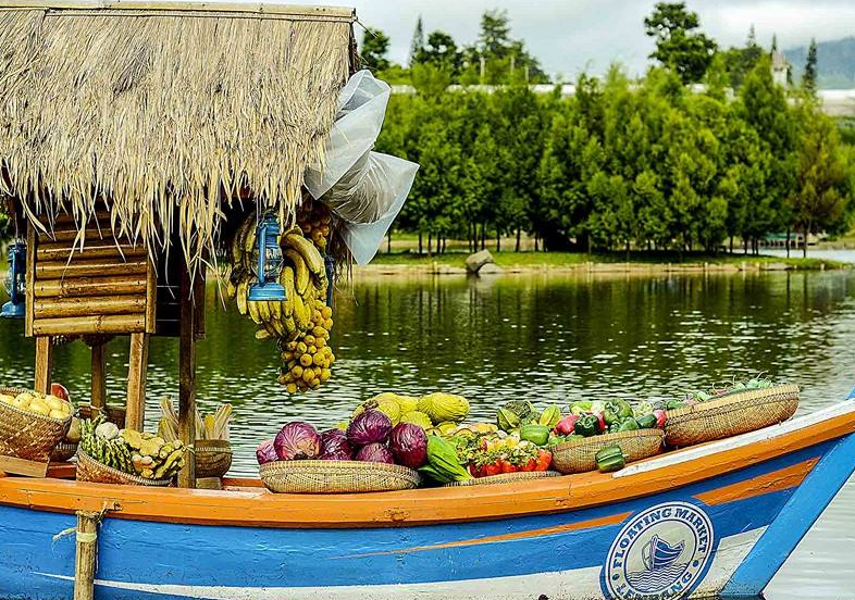 Yuk Liburan Seru ala Pasar Terapung di Bandung