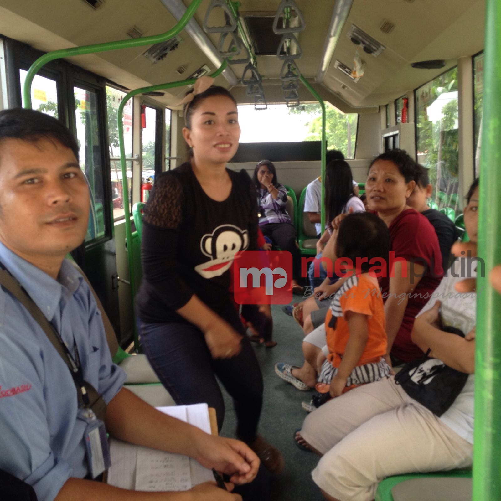 Bus Gratis untuk Penghuni Rusunawa Angkut 100 Penumpang Setiap Harinya