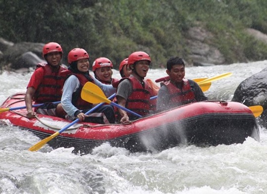 Indonesia Punya Potensi Besar Wisata Arung Jeram
