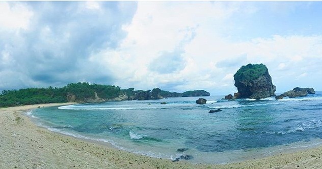 Pantai Wedi Ombo, Surga Tersembunyi di Yogyakarta