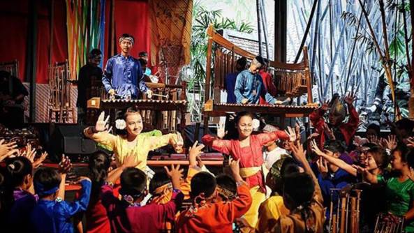 Saung Angklung Udjo, Wisata Edukasi di Bandung