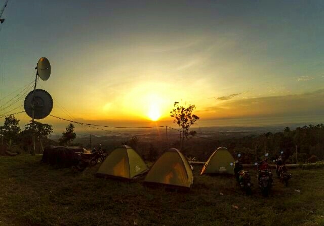 5 Tempat Kemah Favorit di Pandeglang