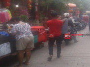 Mengintip Kemeriahan Warga Jelang Imlek di Petak Sembilan