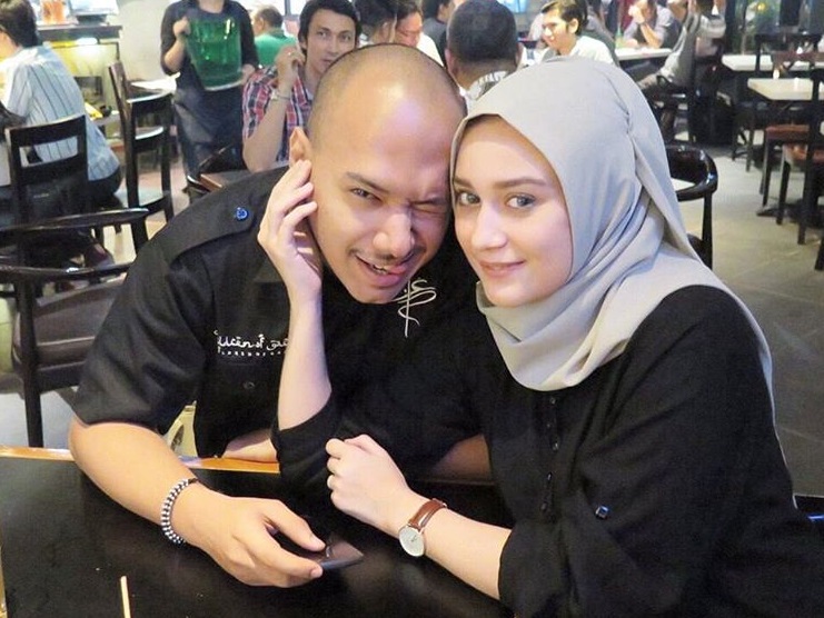 Calon Istri Husein Alatas Minta Seserahan Sepatu Sneakers 