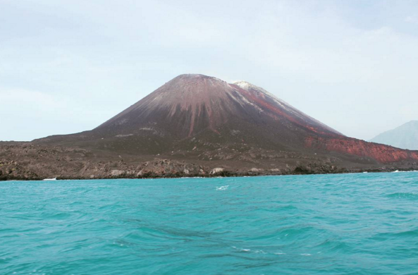Menyusuri Keindahan Anak Gunung Krakatau