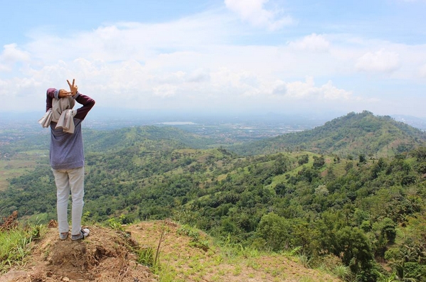 Pesona Gunung Batu Lawang Banten Bikin Takjub Mata Memandang