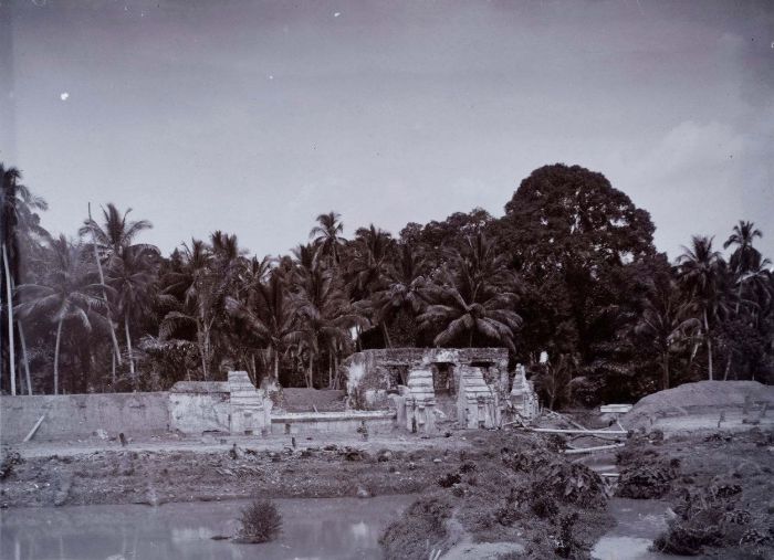 Keraton Kaibon Persembahan Buat Ibunda Sultan Banten