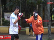Yuk, Intip Latihan Muay Thai di Taman Kota Tangerang