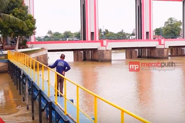 Seram, Kisah Nyata di Bendungan Pintu Air 10 Tangerang