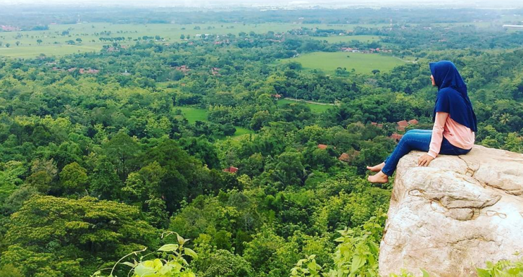 Cadas Gantung, Tebing Keratonnya Majalengka