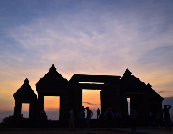 Kisah Cinta Seribu Candi, Roro Jonggrang dan Bandung Bondowoso