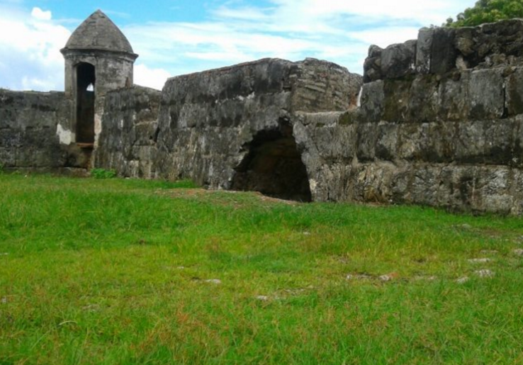 Wisata Sejarah di Benteng Speelwijk Banten