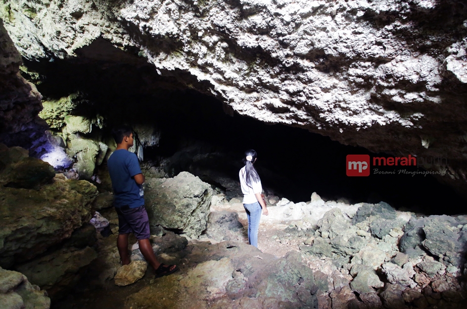 Bertemu Mbah Sayem, Manusia Purba Penghuni Goa Song Terus