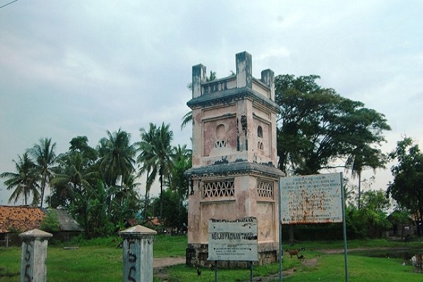 Masjid Pacinan Tinggi Jejak Muslim Tionghoa masa Kesultanan Banten