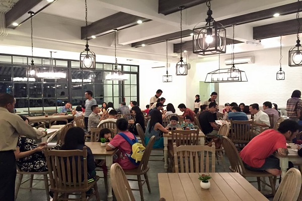 Santai Bareng Sambil Santap Menu ala Eropa di Clique Kitchen and Bar