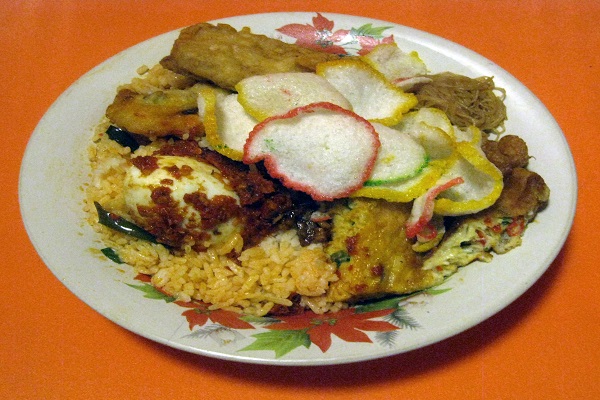 Nasi Uduk, Kuliner Nusantara Populer Lagi Murah Meriah