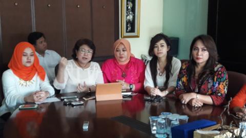 Hadapi Persaingan di Era MEA, Wanita Wirausaha Deklarasikan PERWIRA  