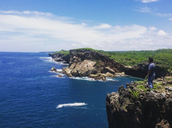 Panorama Alam Pantai Krakal Yogyakarta